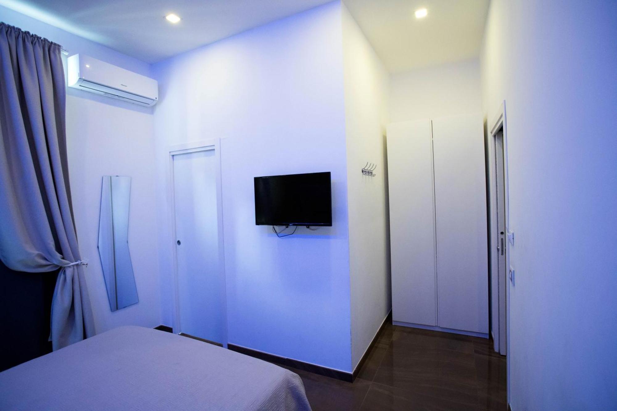 Palazzo 15 Napoli Bed & Breakfast Екстериор снимка
