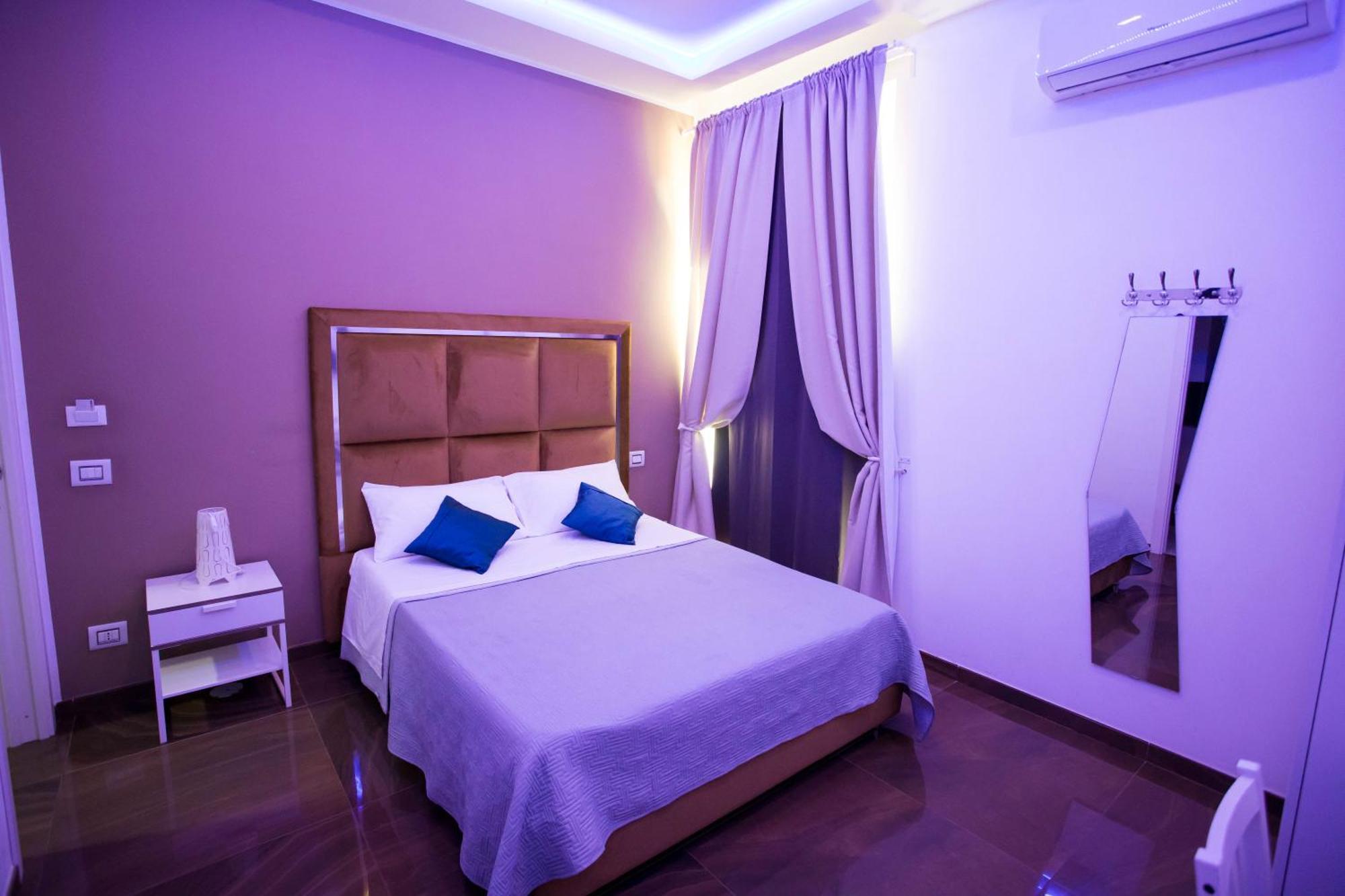 Palazzo 15 Napoli Bed & Breakfast Екстериор снимка
